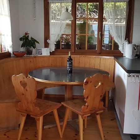 Traumhaftes Chalet mit Seesicht Krattigen Exterior foto