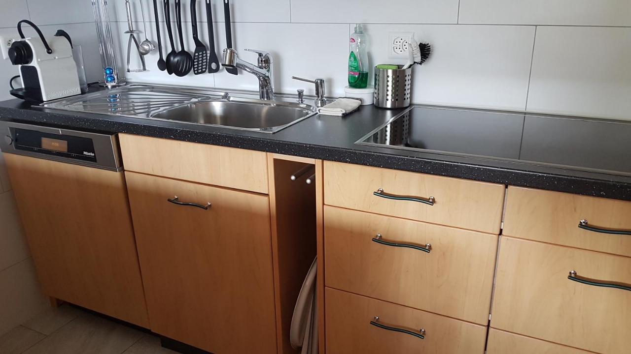 Traumhaftes Chalet mit Seesicht Krattigen Exterior foto