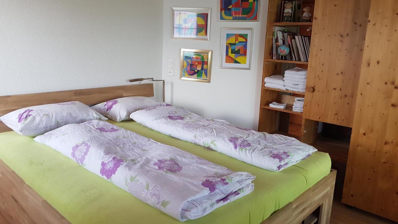 Traumhaftes Chalet mit Seesicht Krattigen Exterior foto