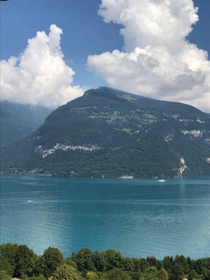 Traumhaftes Chalet mit Seesicht Krattigen Exterior foto